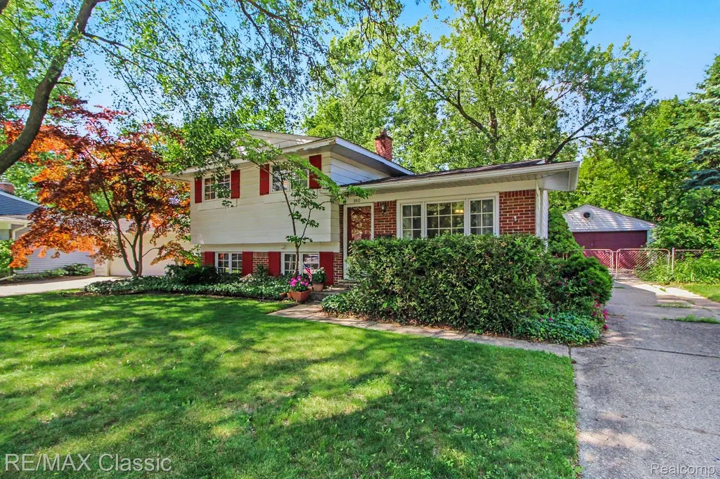350 Burroughs Street Plymouth City MI 48170
