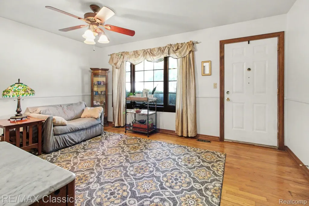 350 Burroughs Street Plymouth City MI 48170