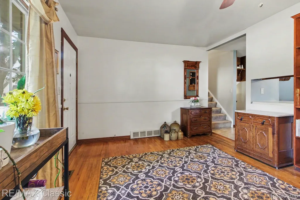 350 Burroughs Street Plymouth City MI 48170