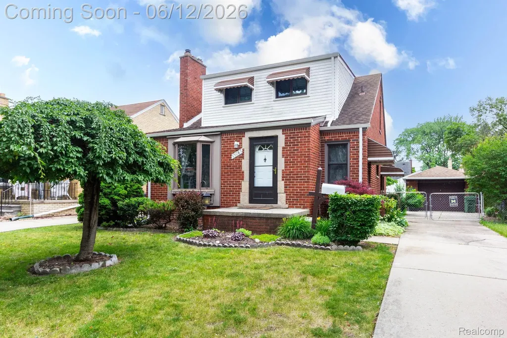 15087 Thomas Avenue Allen Park City MI 48101