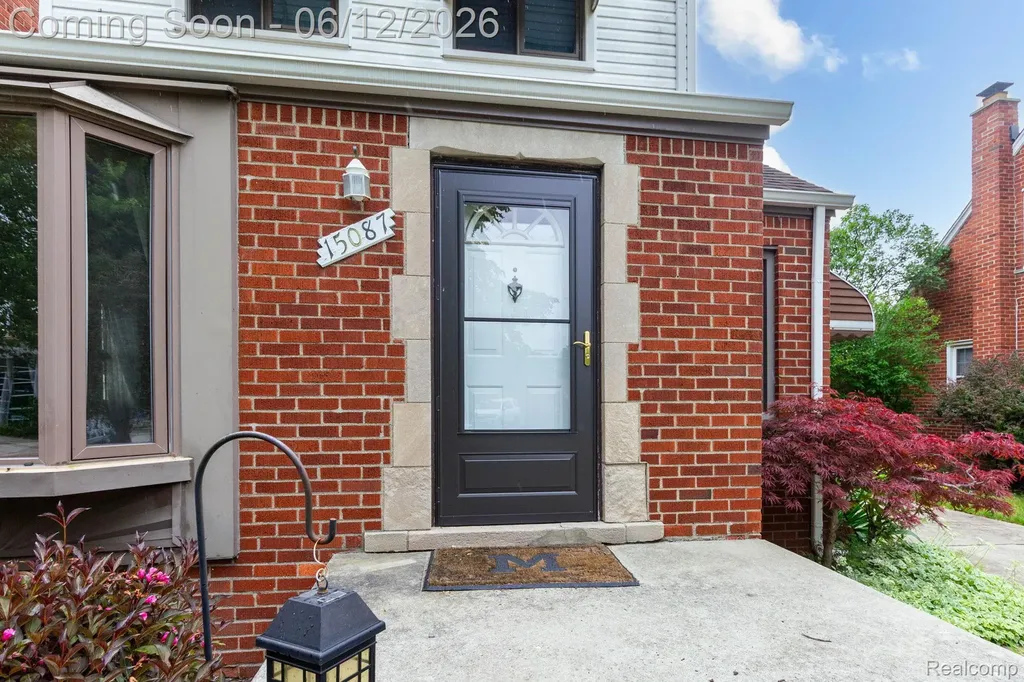 15087 Thomas Avenue Allen Park City MI 48101