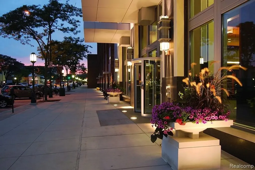 411 S Old Woodward Avenue Birmingham City MI 48009