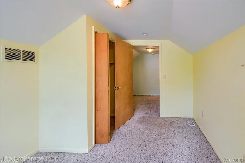 1314 Carman Street Burton City MI 48529