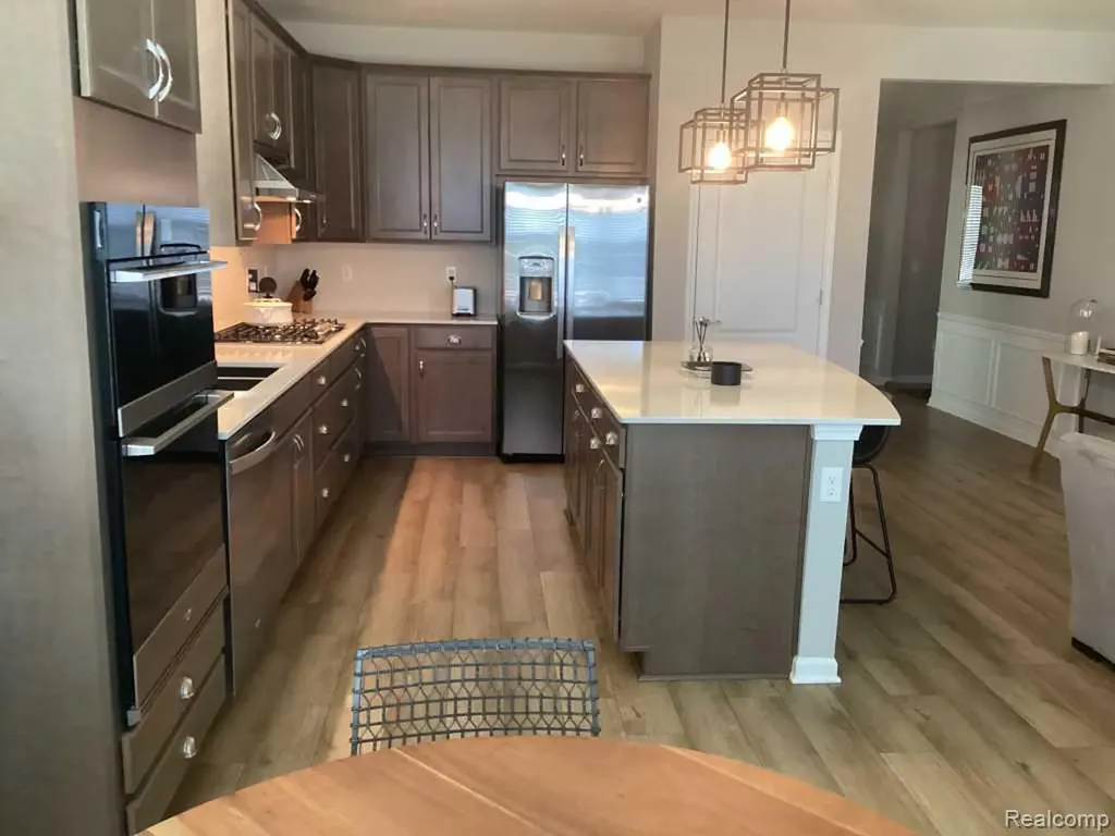 16281 Conifer Lane Clinton Charter Township MI 48038