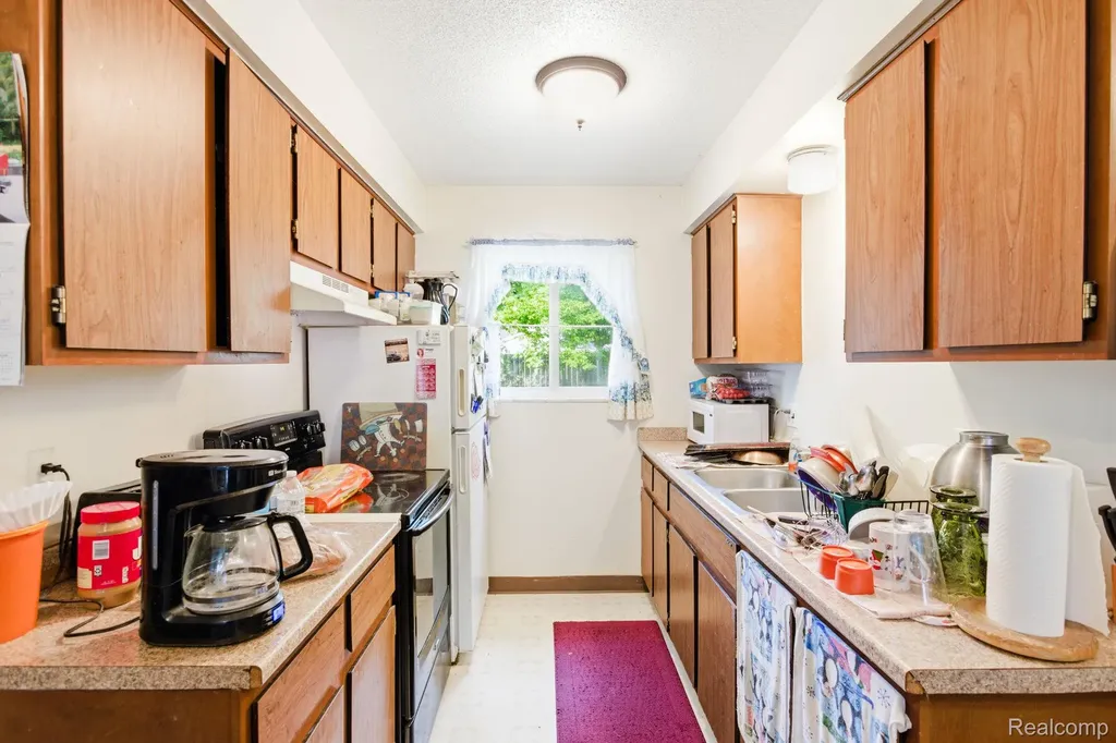 625 S 11th Street St. Clair City MI 48079