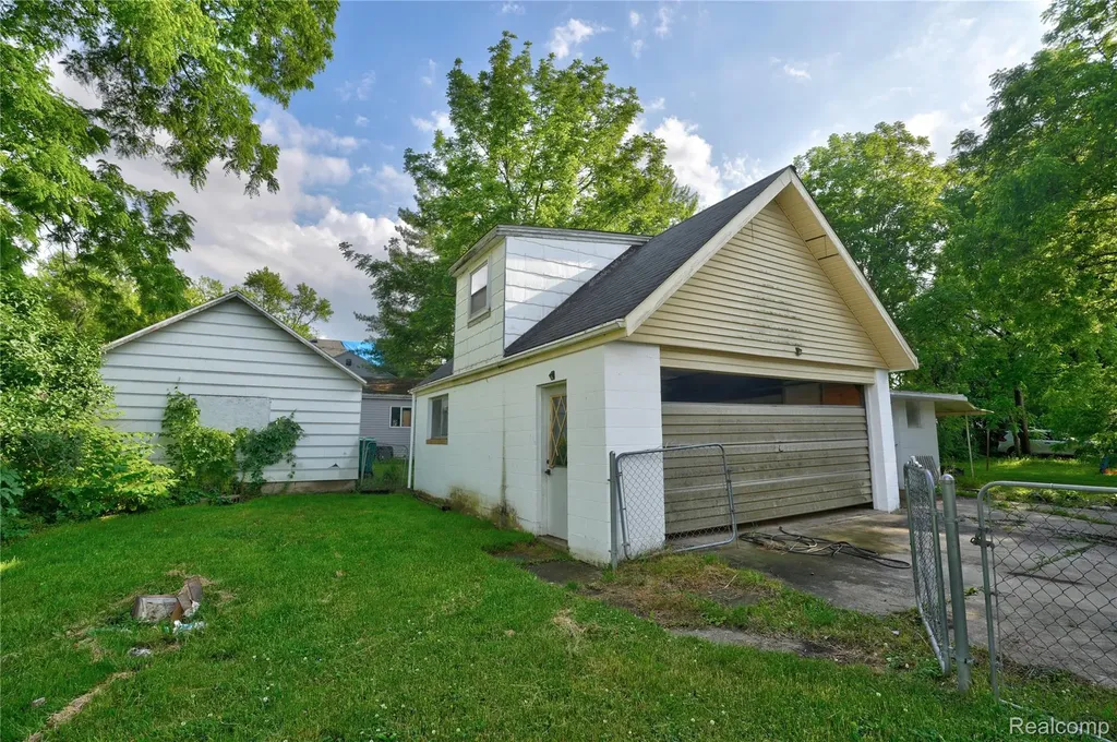 1128 Maginn Court Mt. Morris City MI 48458