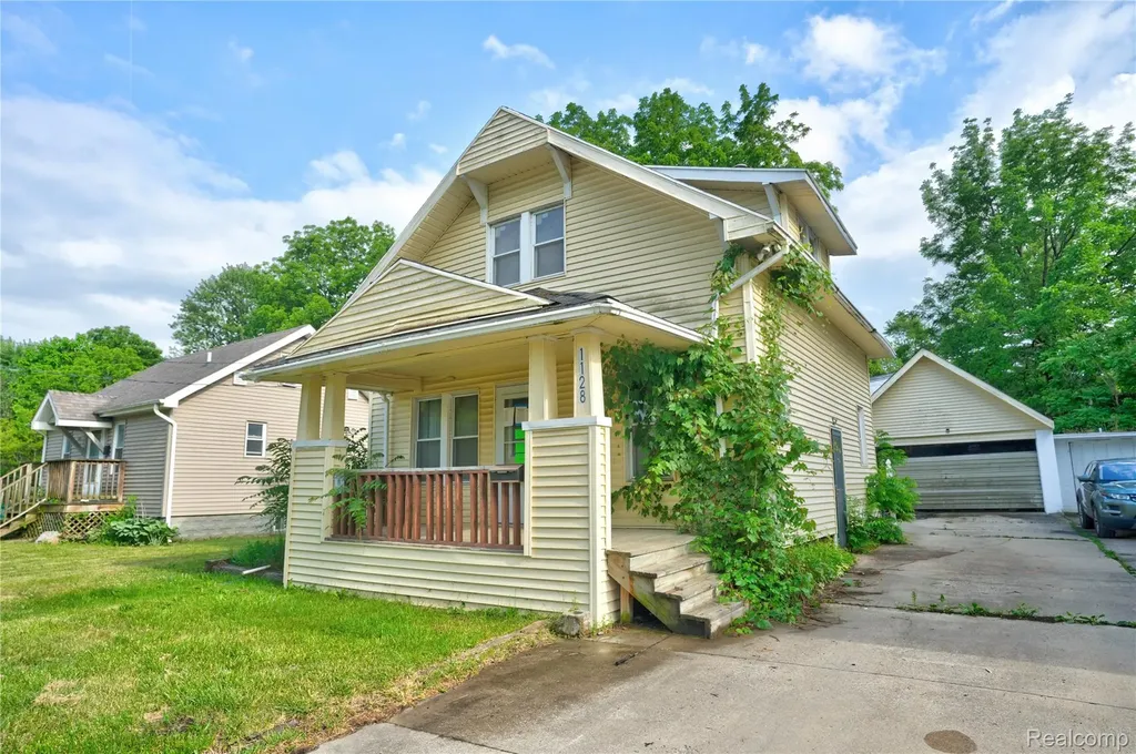 1128 Maginn Court Mt. Morris City MI 48458