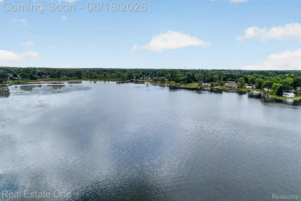 475 Court Lane Oceola Township MI 48843