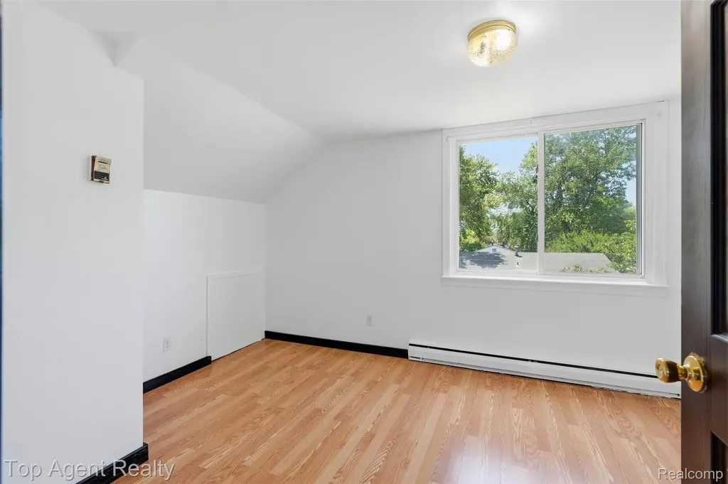 20219 Nicke Street Clinton Charter Township MI 48035