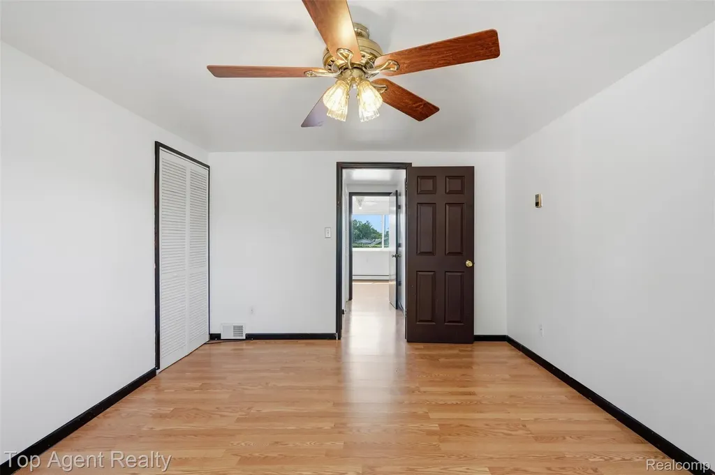 20219 Nicke Street Clinton Charter Township MI 48035