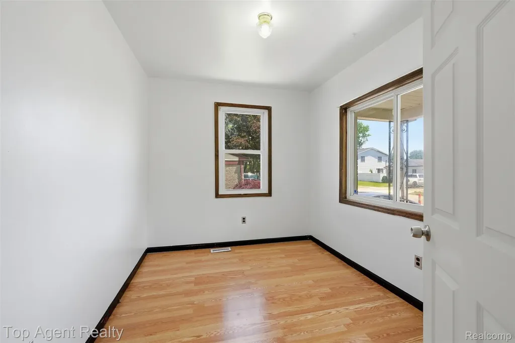 20219 Nicke Street Clinton Charter Township MI 48035