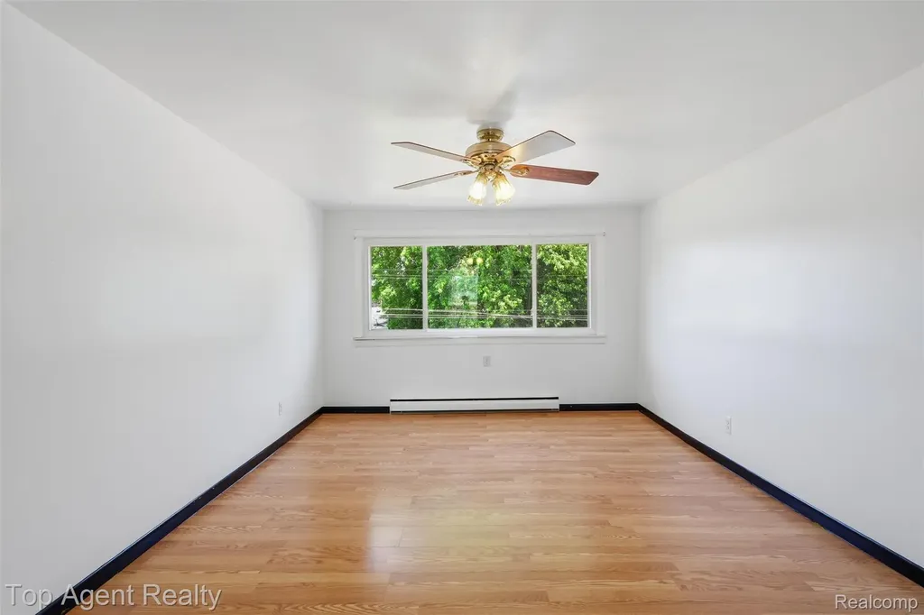 20219 Nicke Street Clinton Charter Township MI 48035