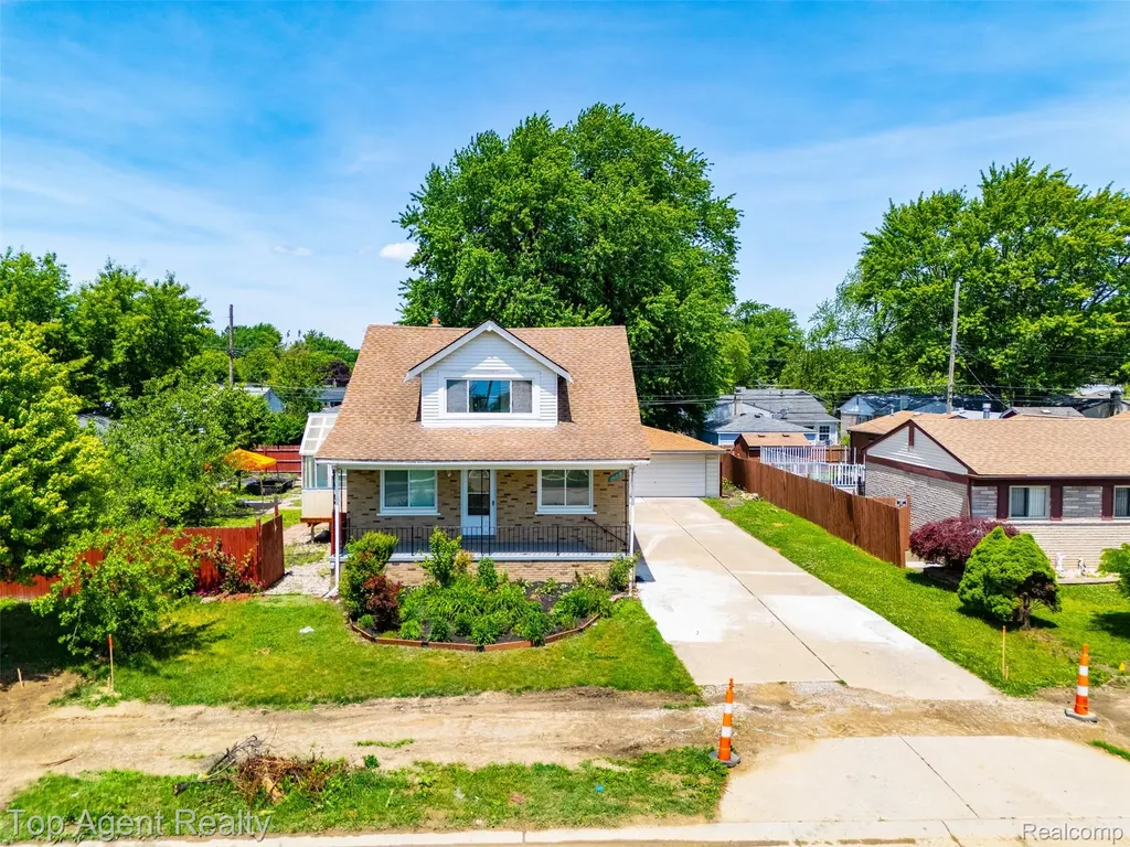 20219 Nicke Street Clinton Charter Township MI 48035