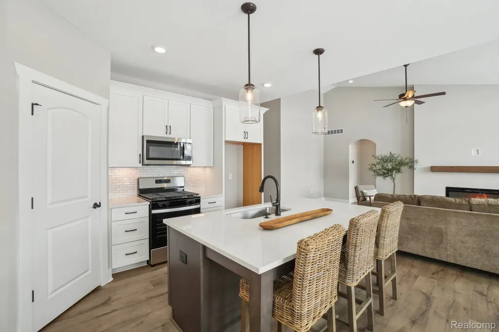 677 Round Rock Drive Marion Township MI 48843
