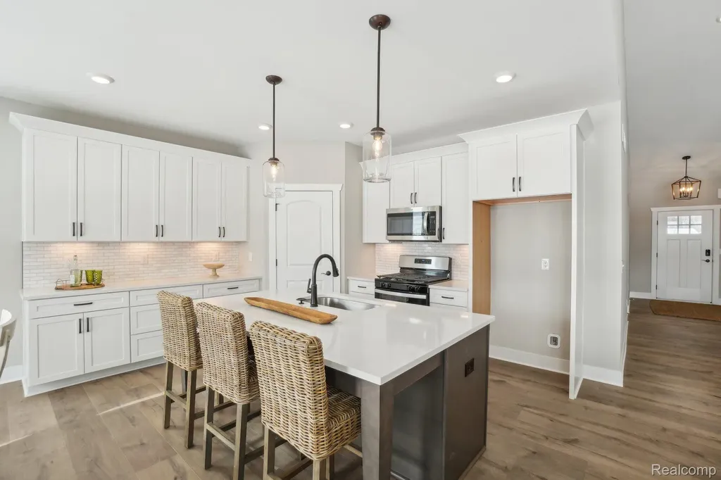 677 Round Rock Drive Marion Township MI 48843