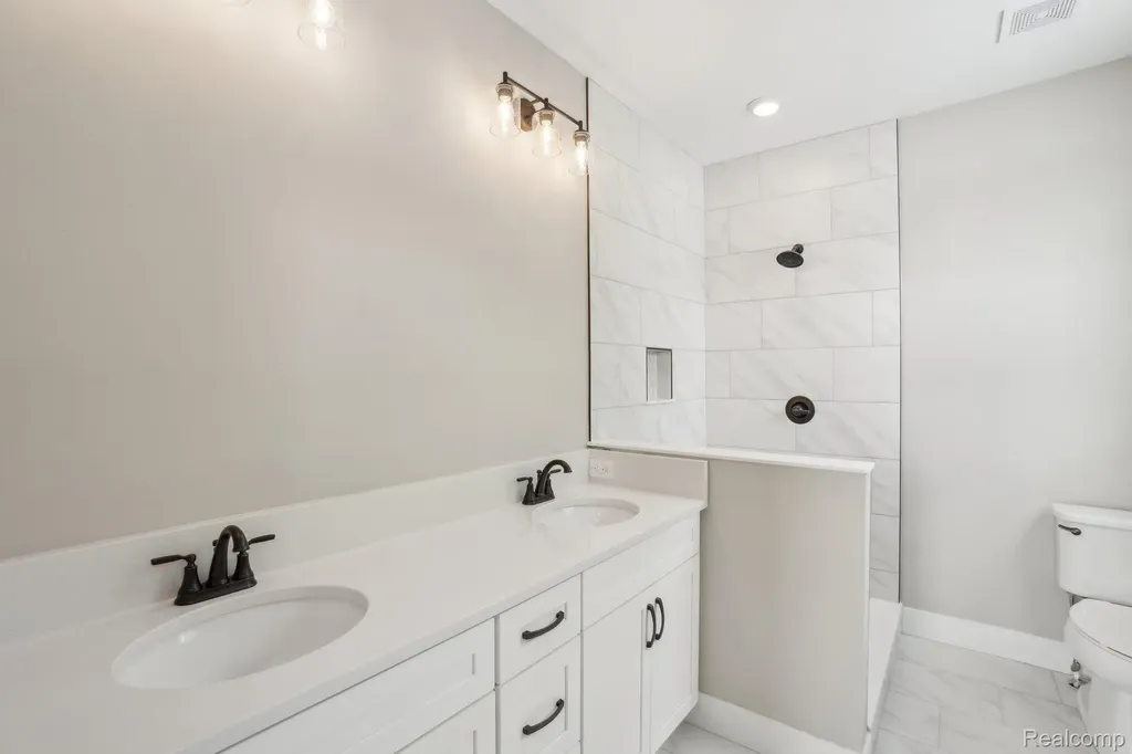 677 Round Rock Drive Marion Township MI 48843