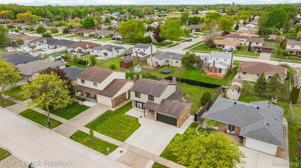 38327 Sleigh Drive Sterling Heights City MI 48310