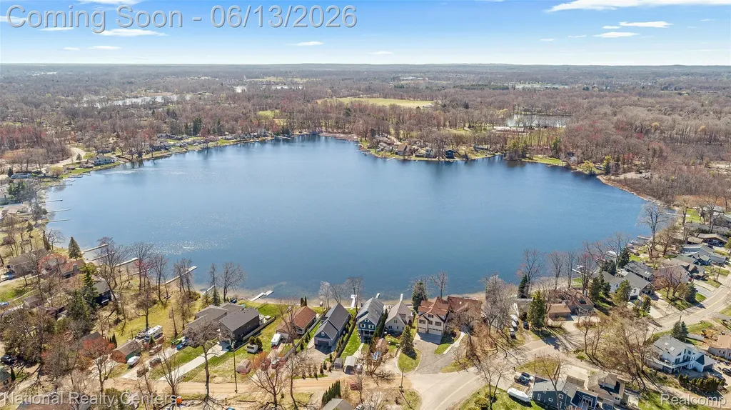 1100 Clearwater Boulevard White Lake Charter Township MI 48386