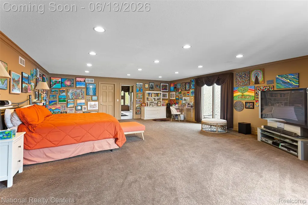 1100 Clearwater Boulevard White Lake Charter Township MI 48386
