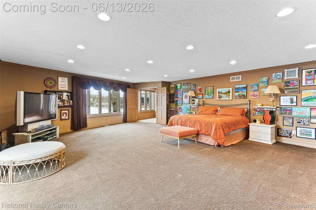 1100 Clearwater Boulevard White Lake Charter Township MI 48386