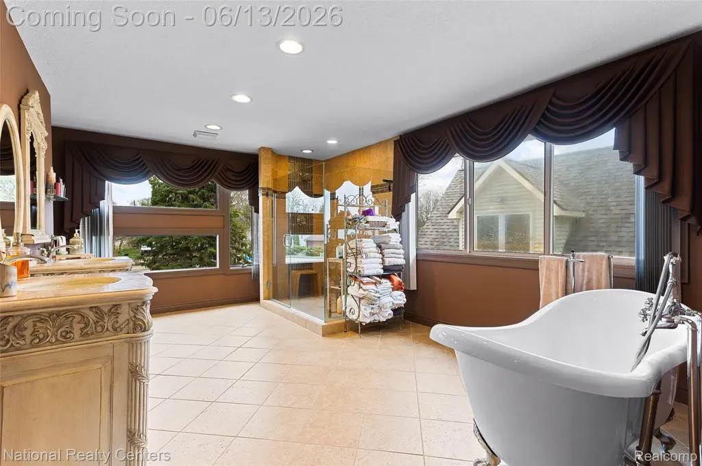1100 Clearwater Boulevard White Lake Charter Township MI 48386