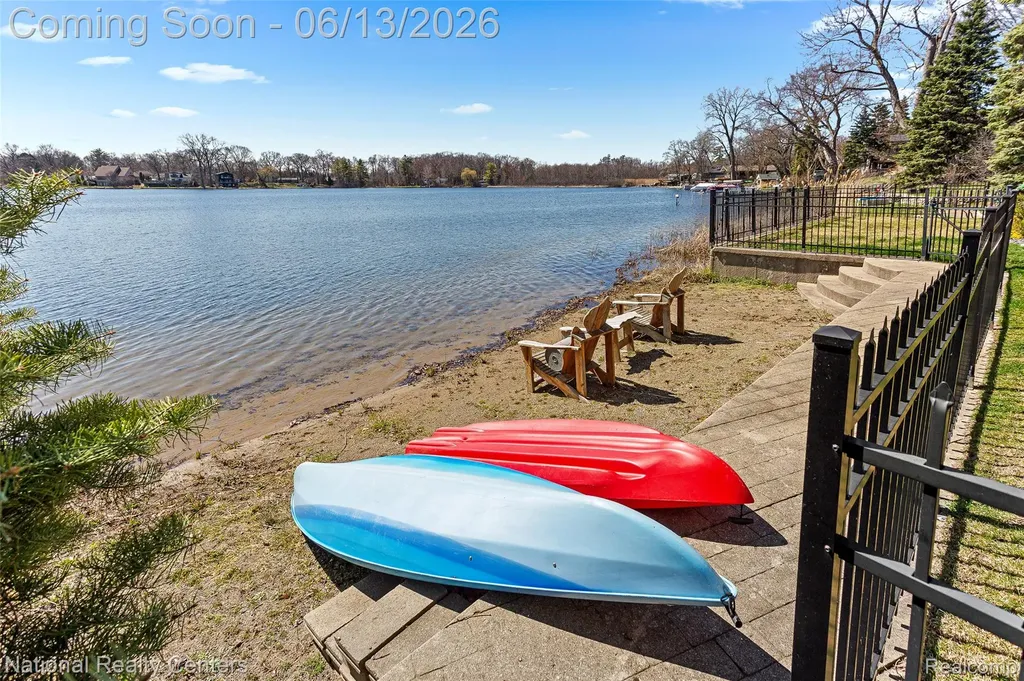 1100 Clearwater Boulevard White Lake Charter Township MI 48386