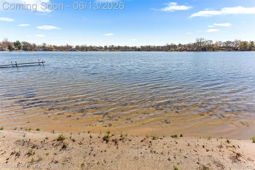 1100 Clearwater Boulevard White Lake Charter Township MI 48386