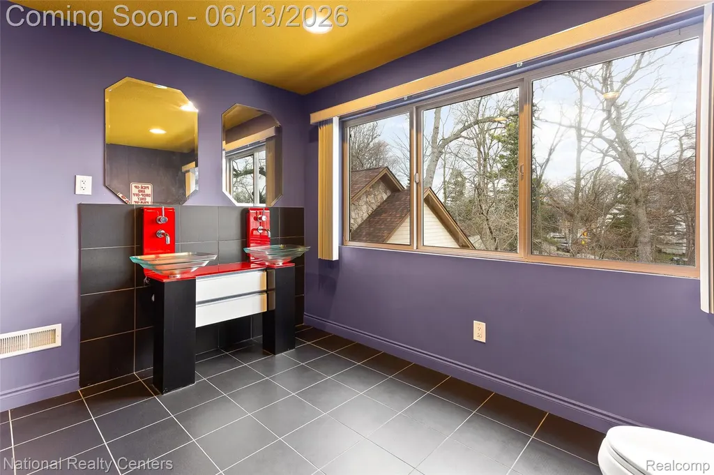 1100 Clearwater Boulevard White Lake Charter Township MI 48386
