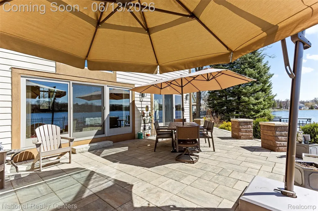 1100 Clearwater Boulevard White Lake Charter Township MI 48386