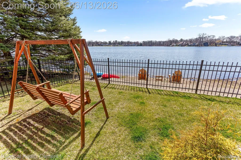 1100 Clearwater Boulevard White Lake Charter Township MI 48386