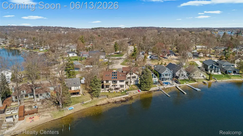 1100 Clearwater Boulevard White Lake Charter Township MI 48386