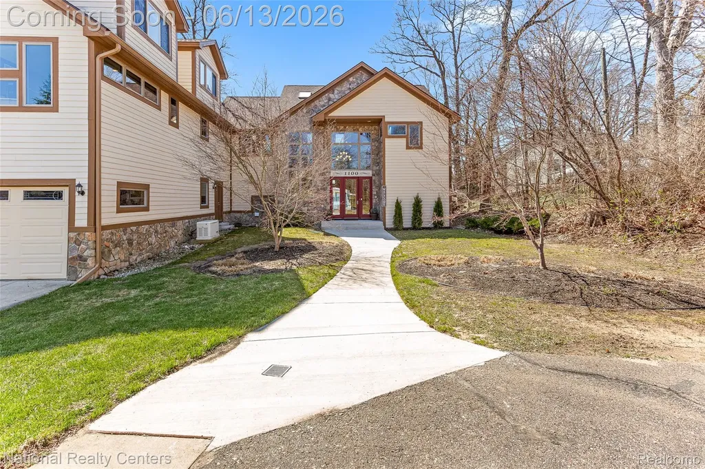 1100 Clearwater Boulevard White Lake Charter Township MI 48386