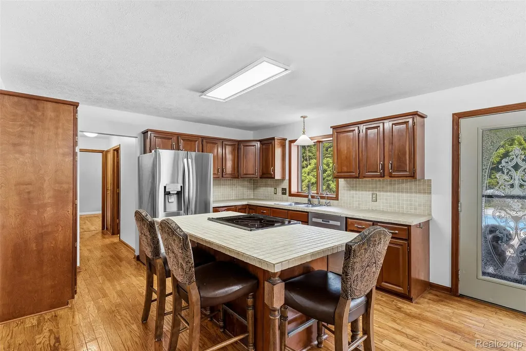 6699 E Lansing Road Vernon Village MI 48429