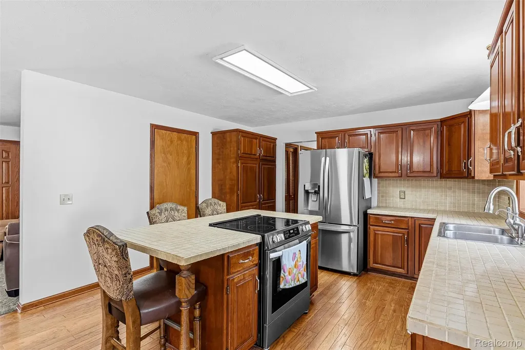 6699 E Lansing Road Vernon Village MI 48429