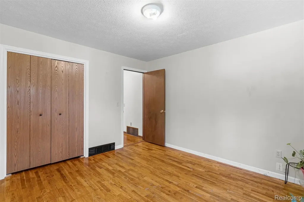 6699 E Lansing Road Vernon Village MI 48429