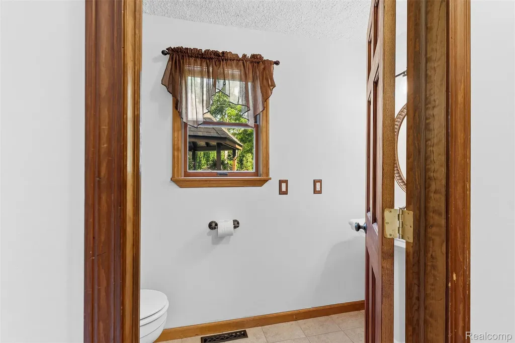 6699 E Lansing Road Vernon Village MI 48429