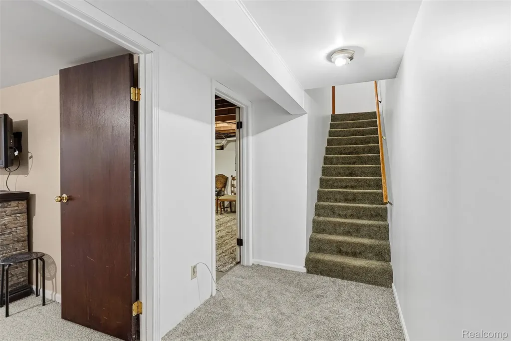 6699 E Lansing Road Vernon Village MI 48429