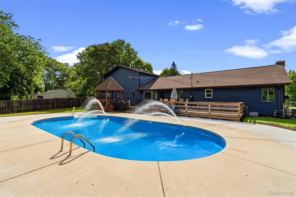 6699 E Lansing Road Vernon Village MI 48429