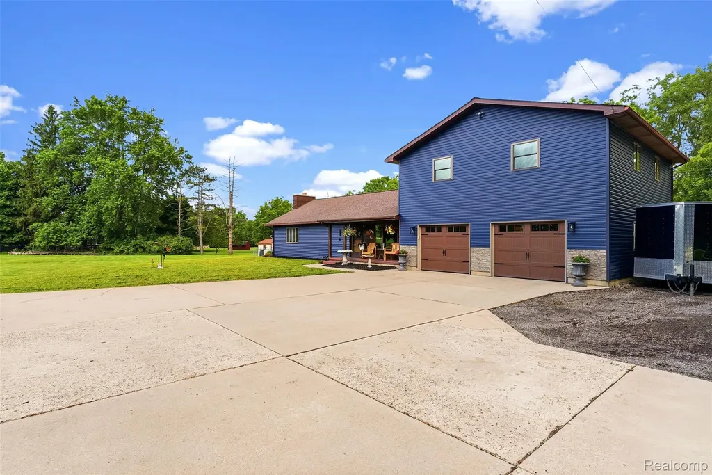 6699 E Lansing Road Vernon Village MI 48429