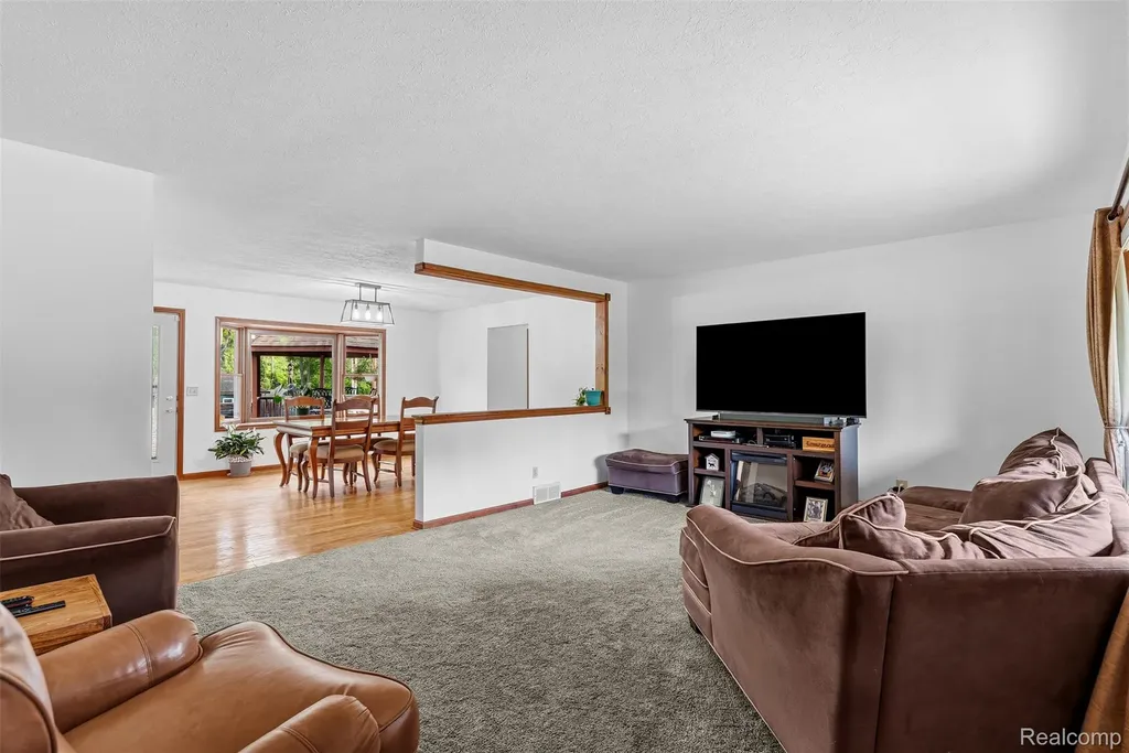 6699 E Lansing Road Vernon Village MI 48429