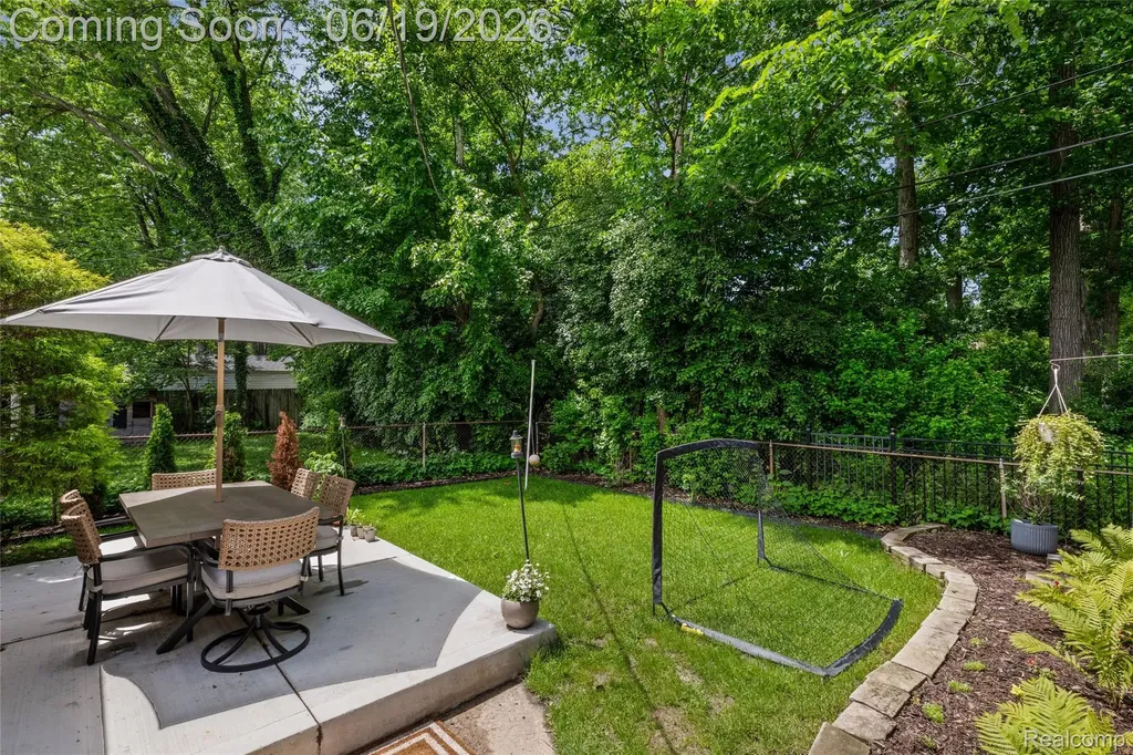 1113 Fernwood Road Royal Oak City MI 48067