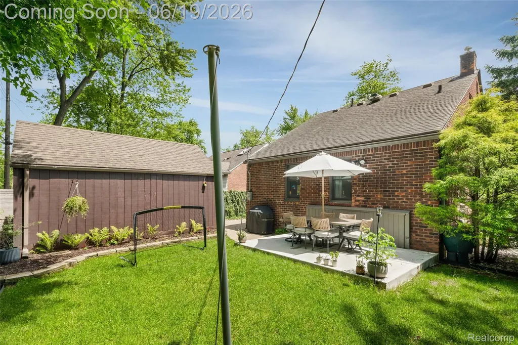 1113 Fernwood Road Royal Oak City MI 48067