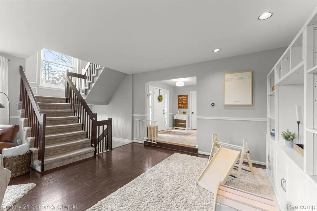 30999 Sudbury Street Farmington Hills City MI 48331