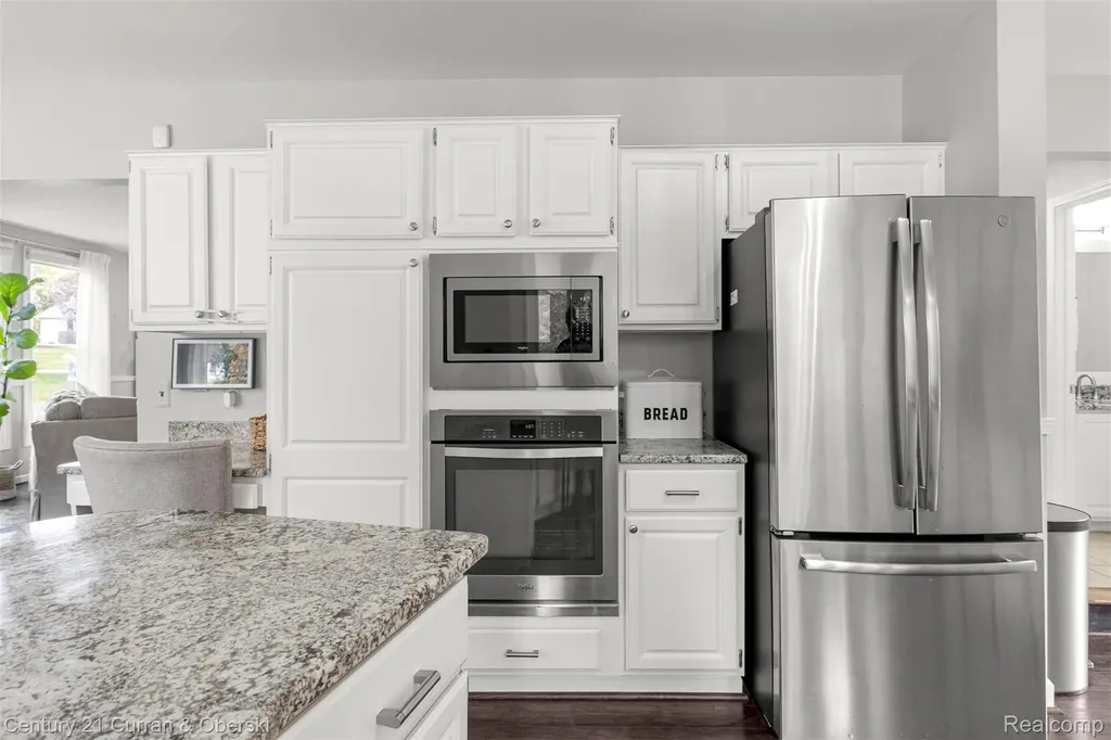 30999 Sudbury Street Farmington Hills City MI 48331