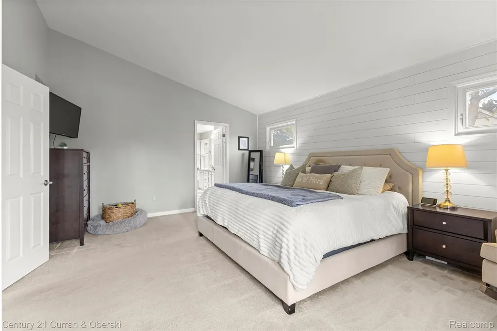 30999 Sudbury Street Farmington Hills City MI 48331