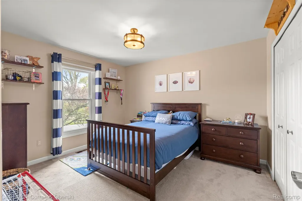 30999 Sudbury Street Farmington Hills City MI 48331