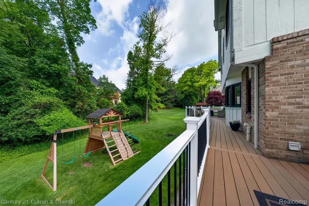 30999 Sudbury Street Farmington Hills City MI 48331