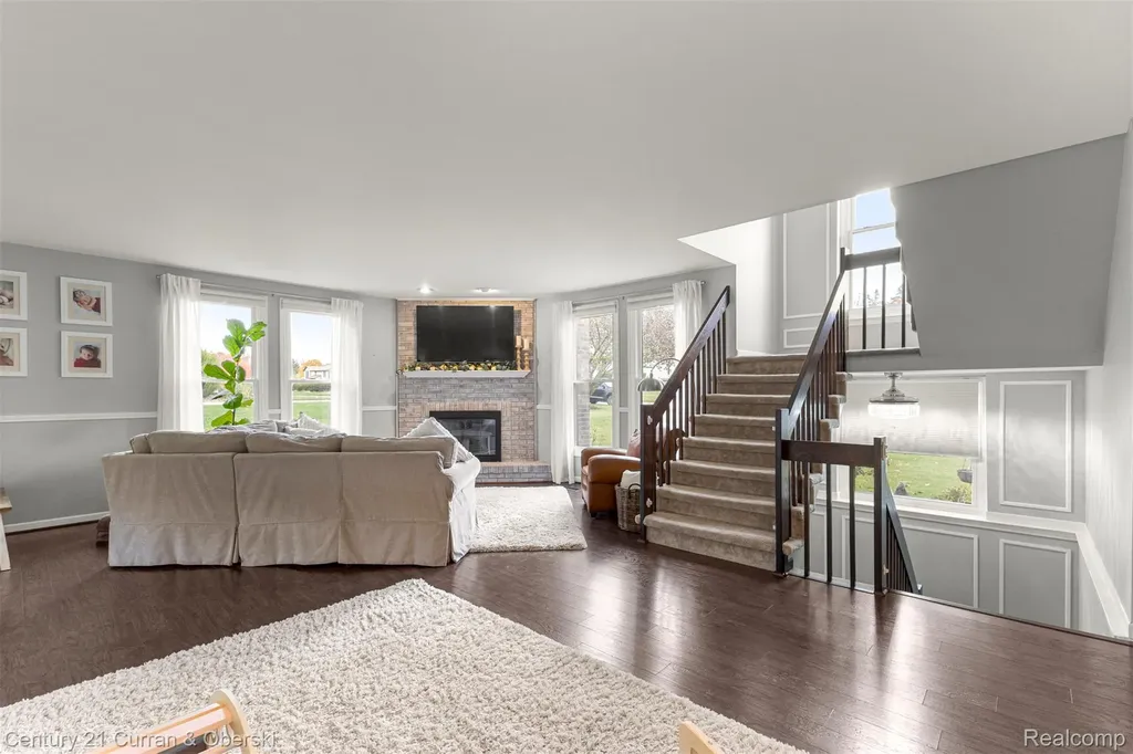 30999 Sudbury Street Farmington Hills City MI 48331