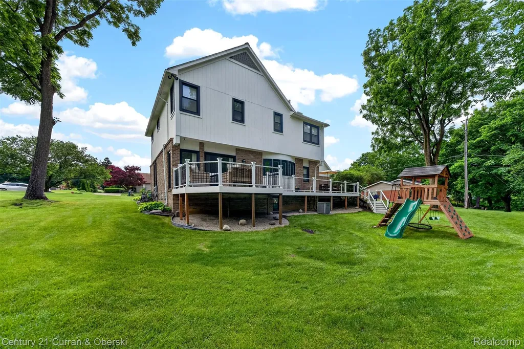 30999 Sudbury Street Farmington Hills City MI 48331