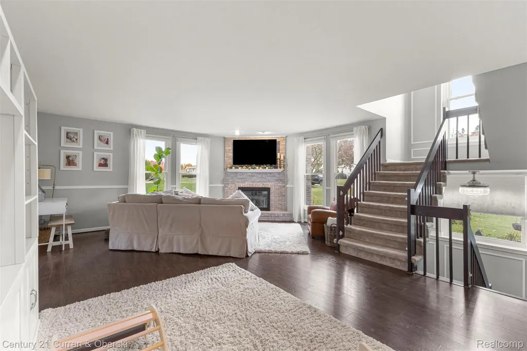 30999 Sudbury Street Farmington Hills City MI 48331